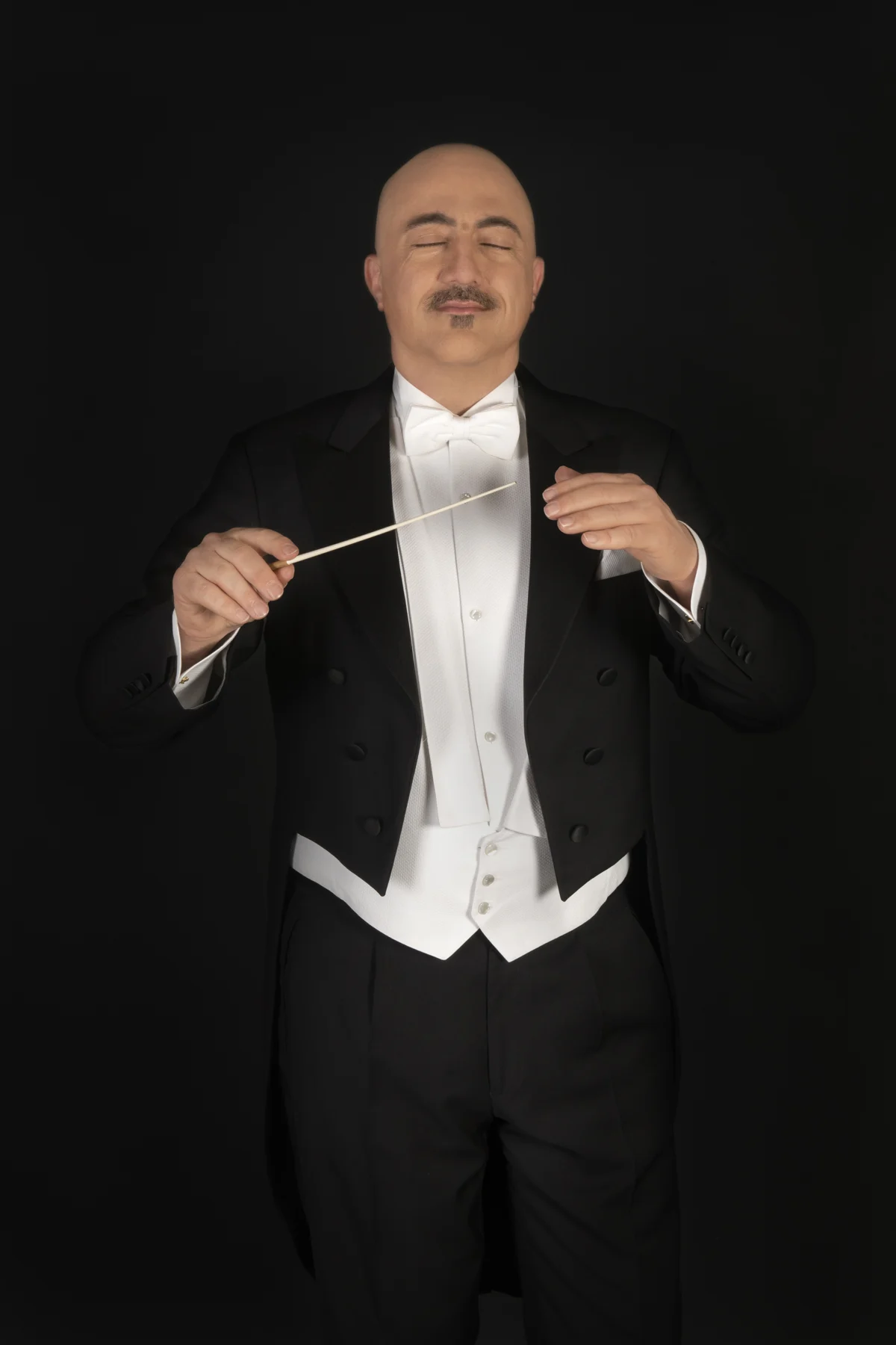 Hooman Khalatbari — studio portrait 8